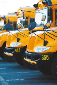 ワキガが気になる学生が学校で気をつけるべき対策は？