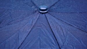 耳垢が湿っているとワキガの原因になるのは本当ですか？